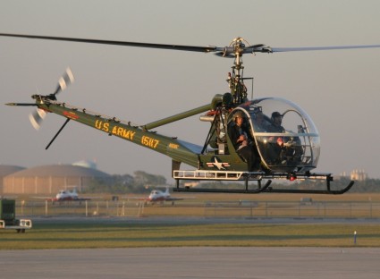 Hiller UH-12E