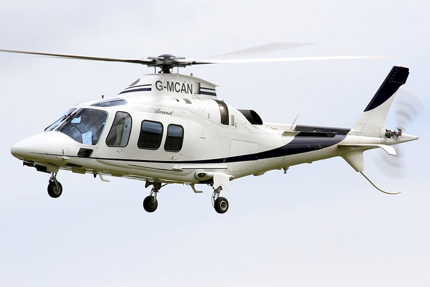 Leonardo AW-109S Grand